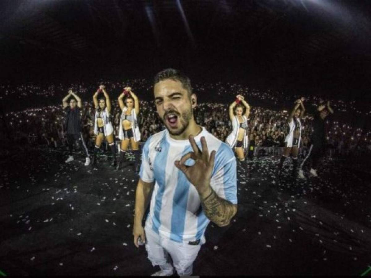 Maluma asegura que seguirá cantando polémica canción 'Cuatro babys”