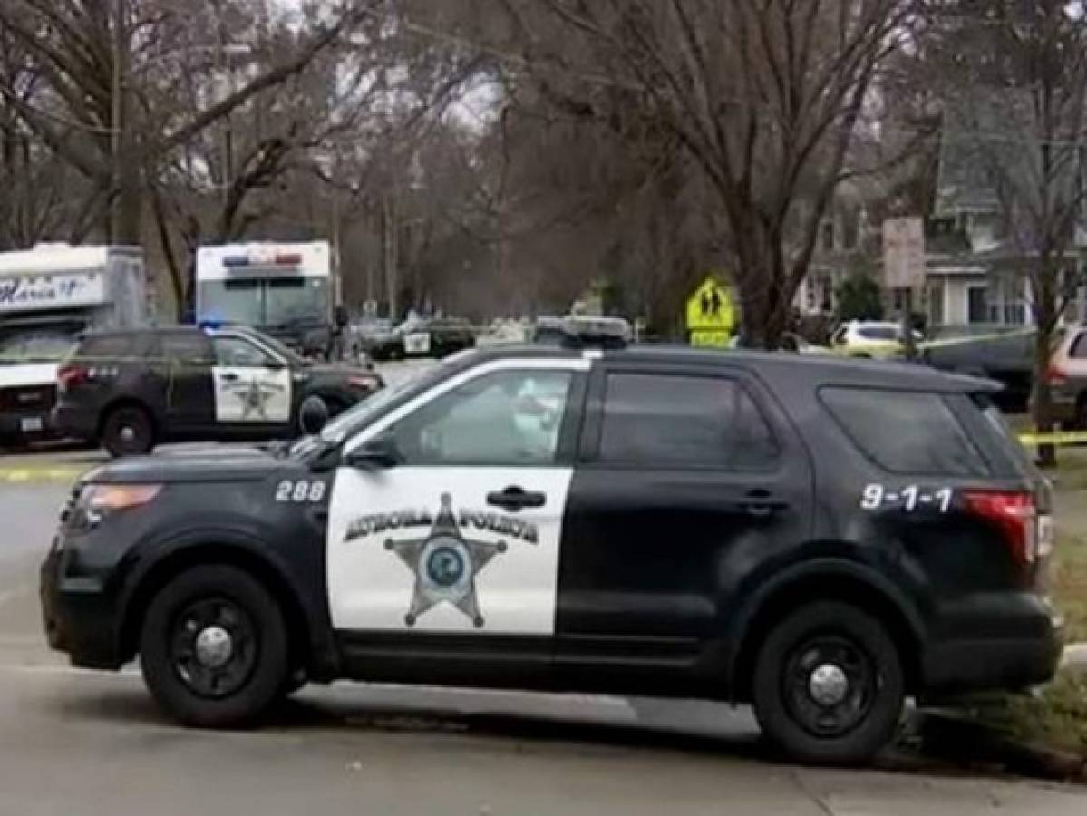 Un muerto y cuatro heridos deja tiroteo en Aurora, Chicago