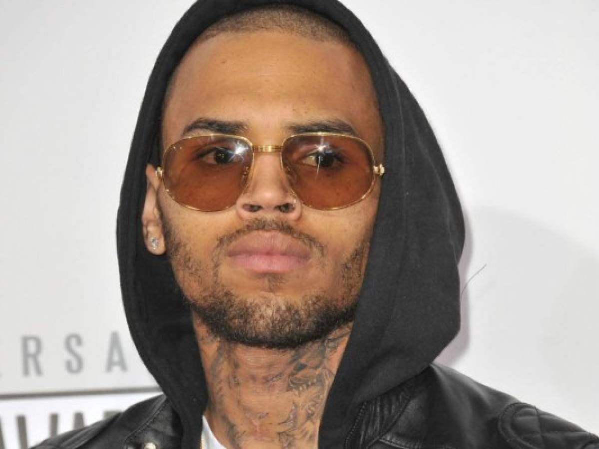 Chris Brown confiesa por qué se arruinó su relación con Rihanna