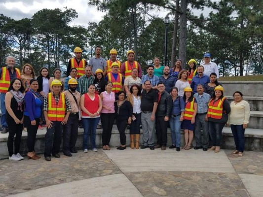 CoST Honduras graduará 30 nuevos Auditores Sociales en Infraestructura