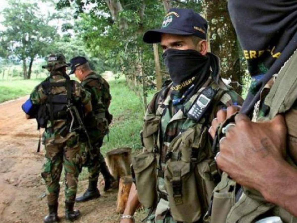 Condenan a 28 exparamilitares por actos que dejaron 6,000 víctimas en Colombia