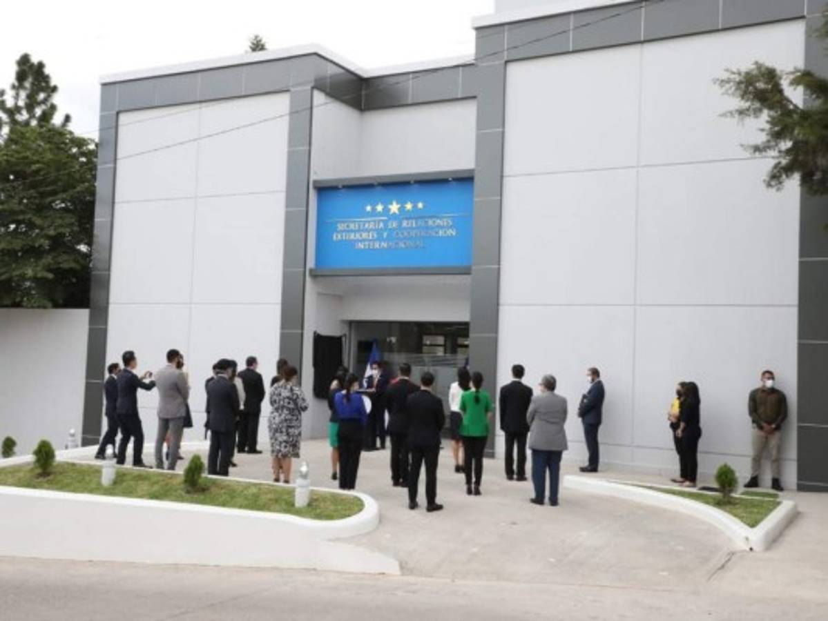 Cancillería inaugura moderna sala de atención al ciudadano con apoyo de China (Taiwán)