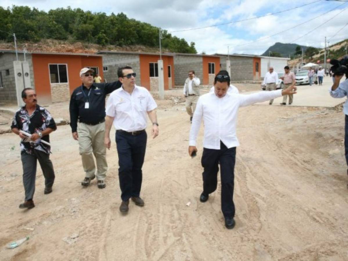 Unas 2,700 familias capitalinas reciben subsidio para vivienda