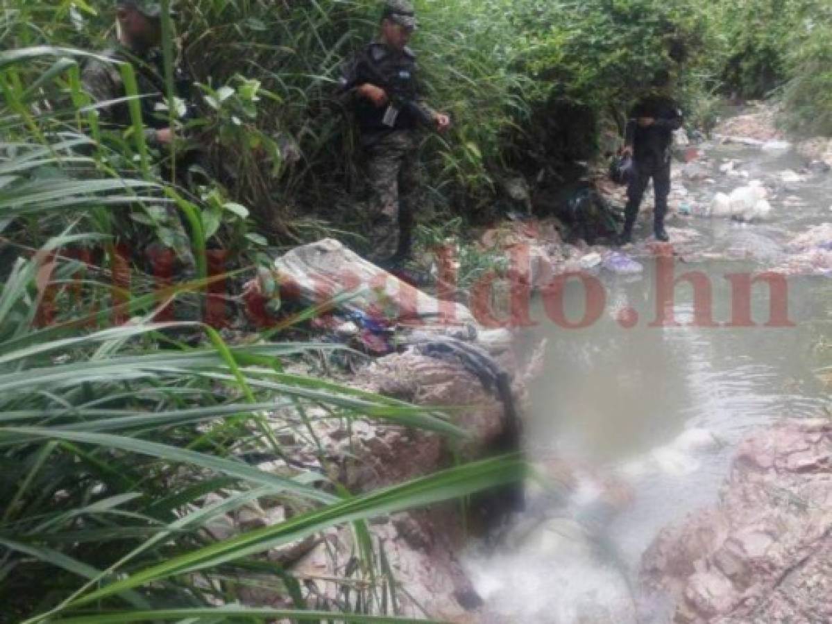 Este miércoles Maryori Suyapa Euceda (20) y Bessy Lorena Flores fueron encontradas en un avanzado estado de putrefacción. Foto Estalin Irías/EL HERALDO