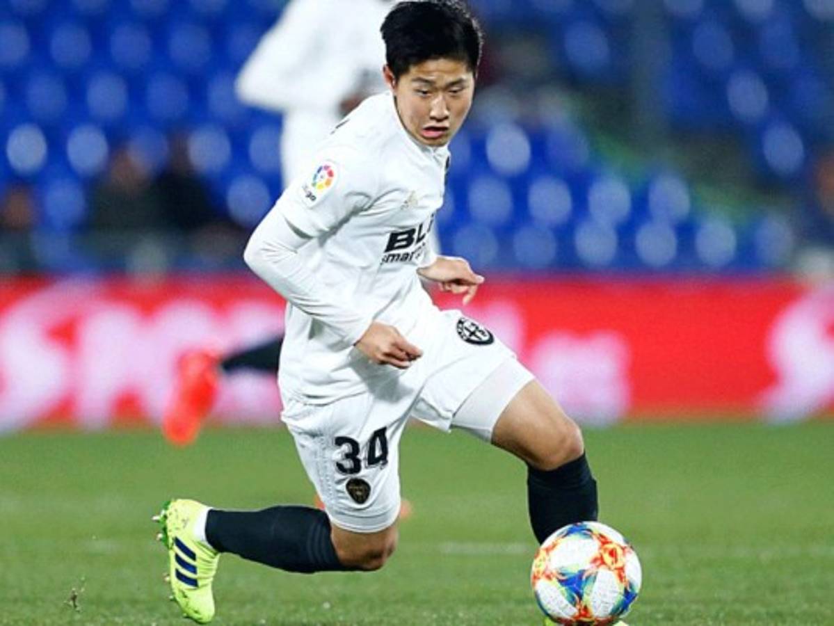Gol postrero de surcoreano Lee da victoria al Valencia  