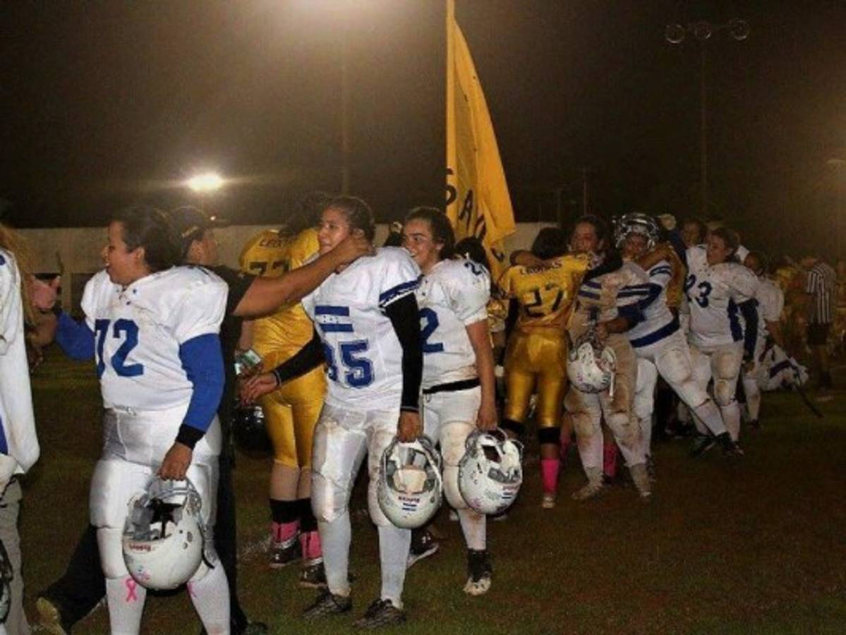 Selección femenina de fútbol americano realizó amistoso en México