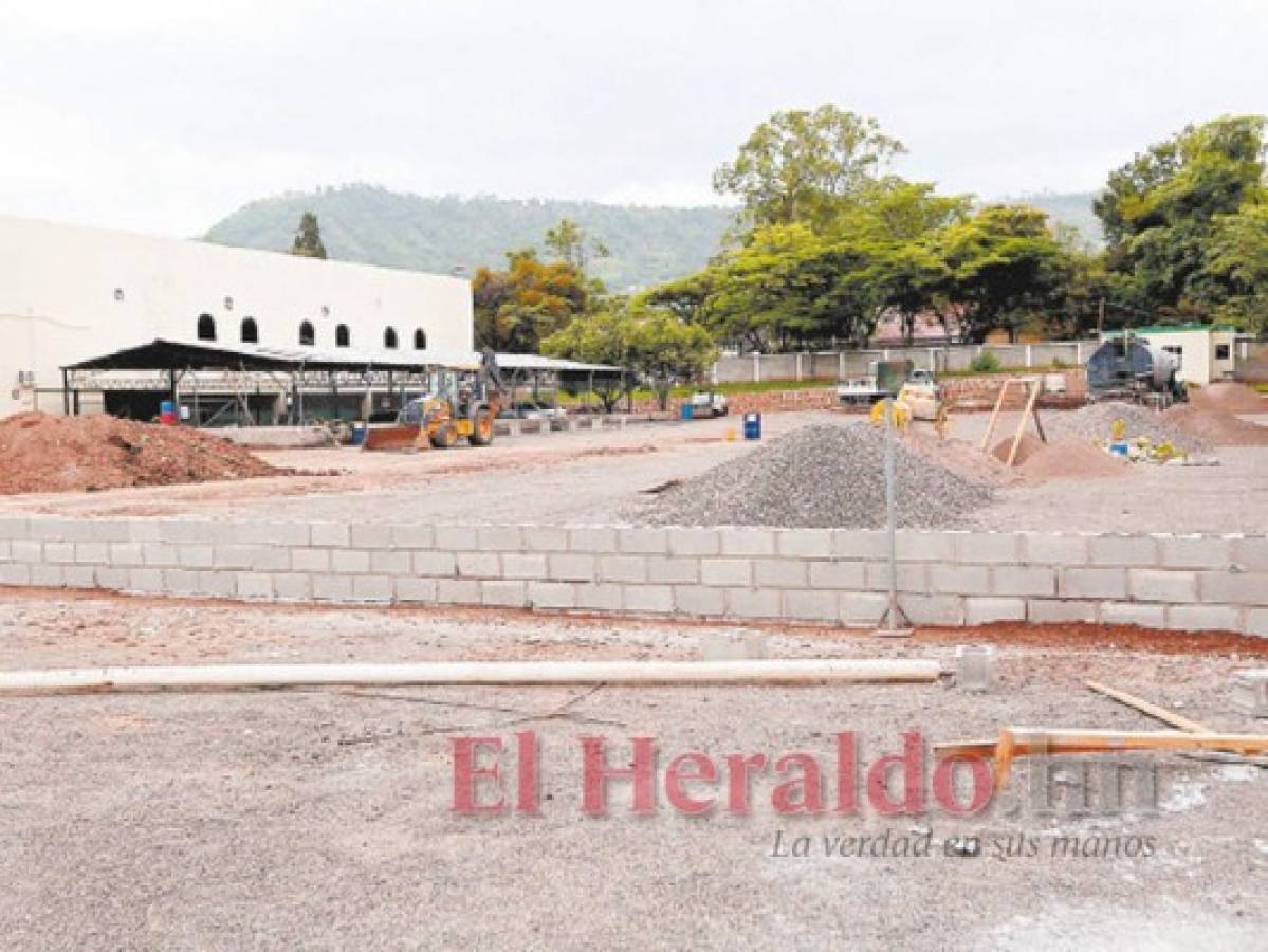 Honduras se está preparando para instalar uno de los hospitales móviles en el predio del Pani, pero se desconoce si llegará.
