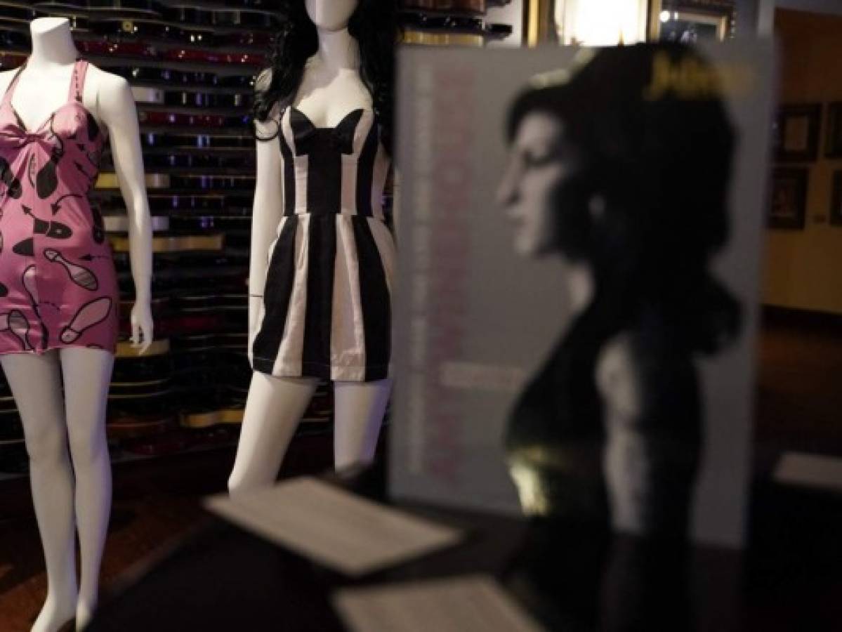 Subastarán la ropa y objetos de Amy Winehouse por 2 millones de dólares