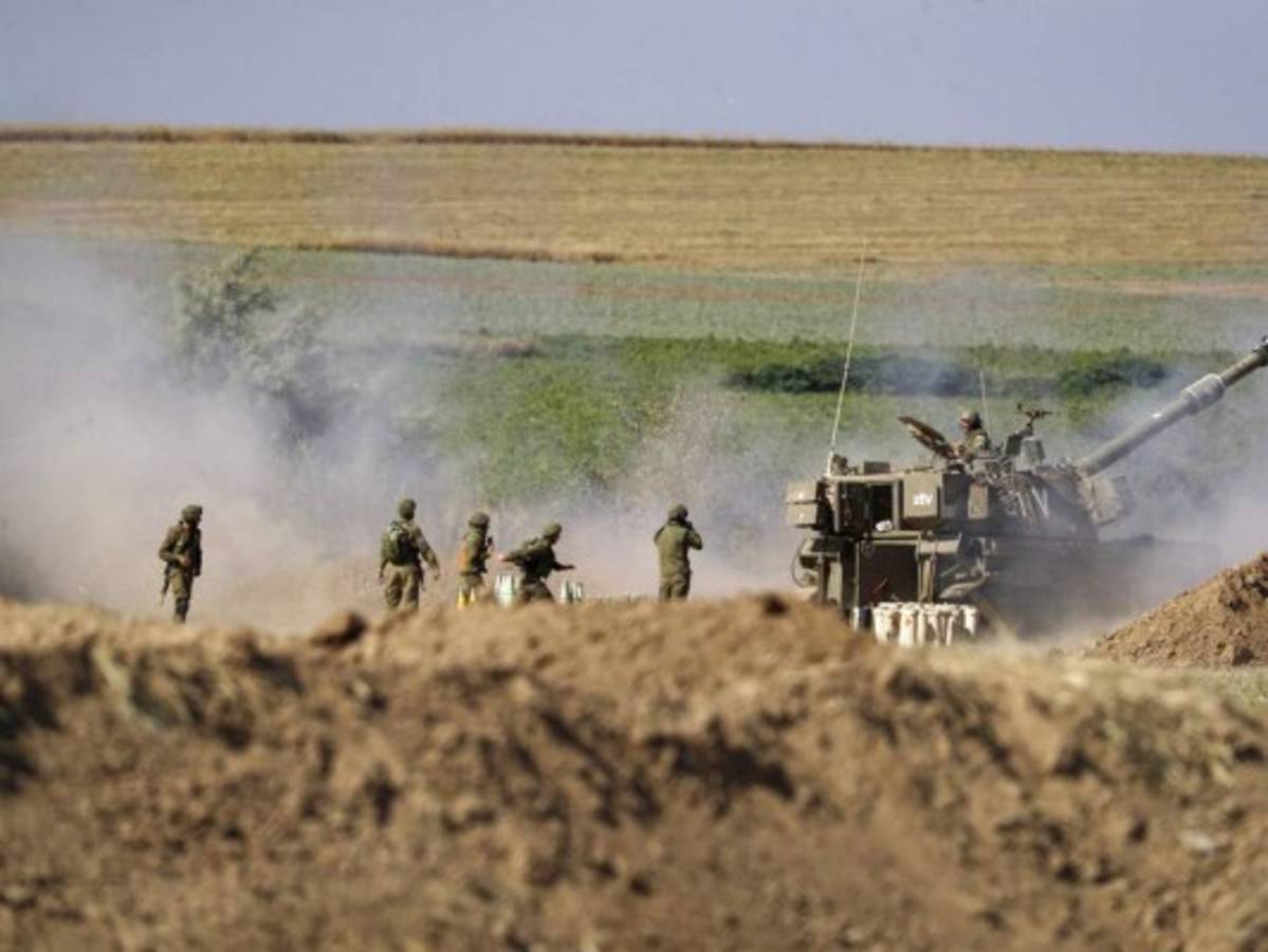 Ataque israelí mata a 10 en casa en Gaza, la mayoría niños   