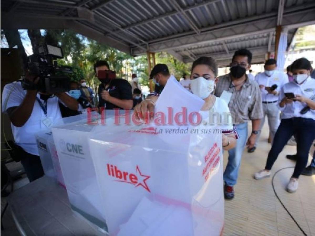 Así votaron los reconocidos líderes políticos de Honduras (Fotos)