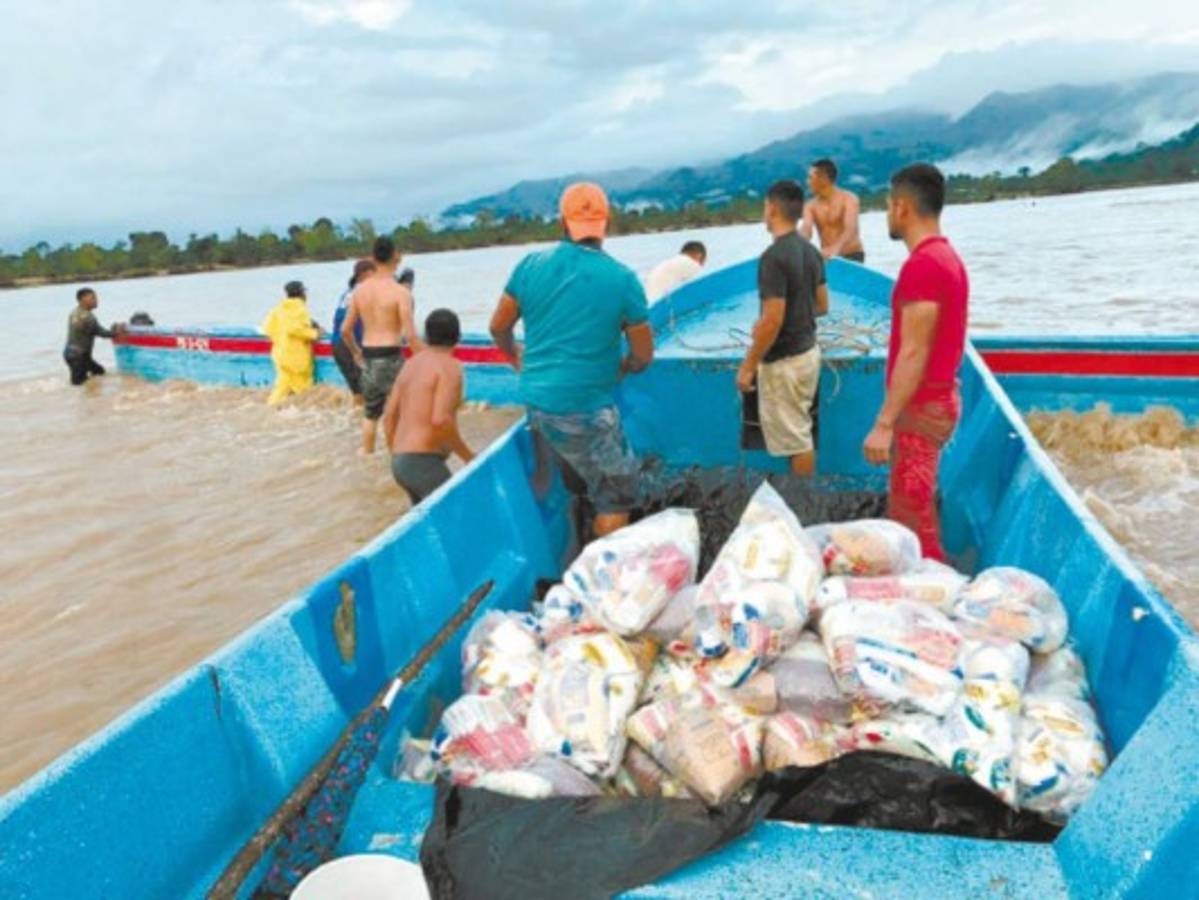 De a poco llegan alimentos a las poblaciones misquitas