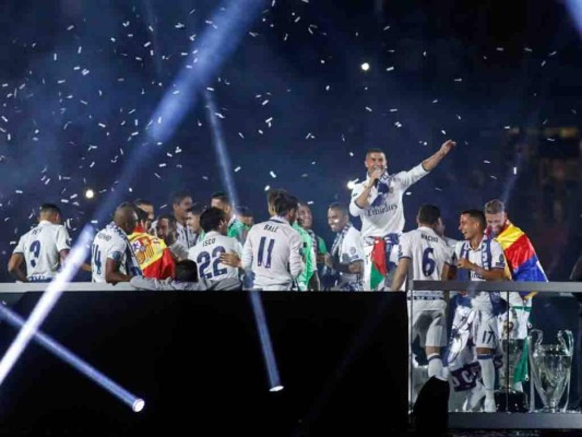 ¡Espectacular ceremonia del Real Madrid en el Santiago Bernabéu!
