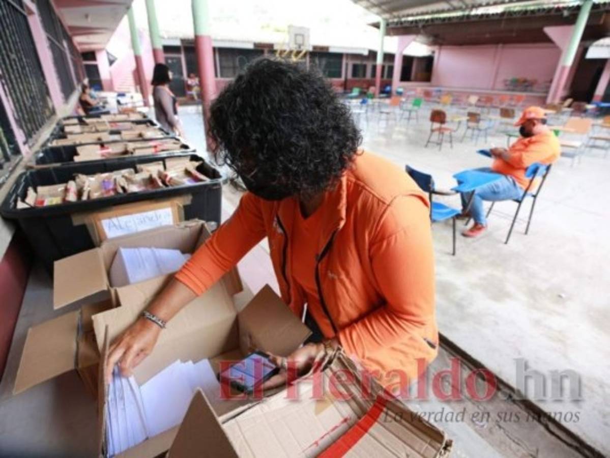 Registro Nacional suspenderá la distribución de tarjetas de identidad