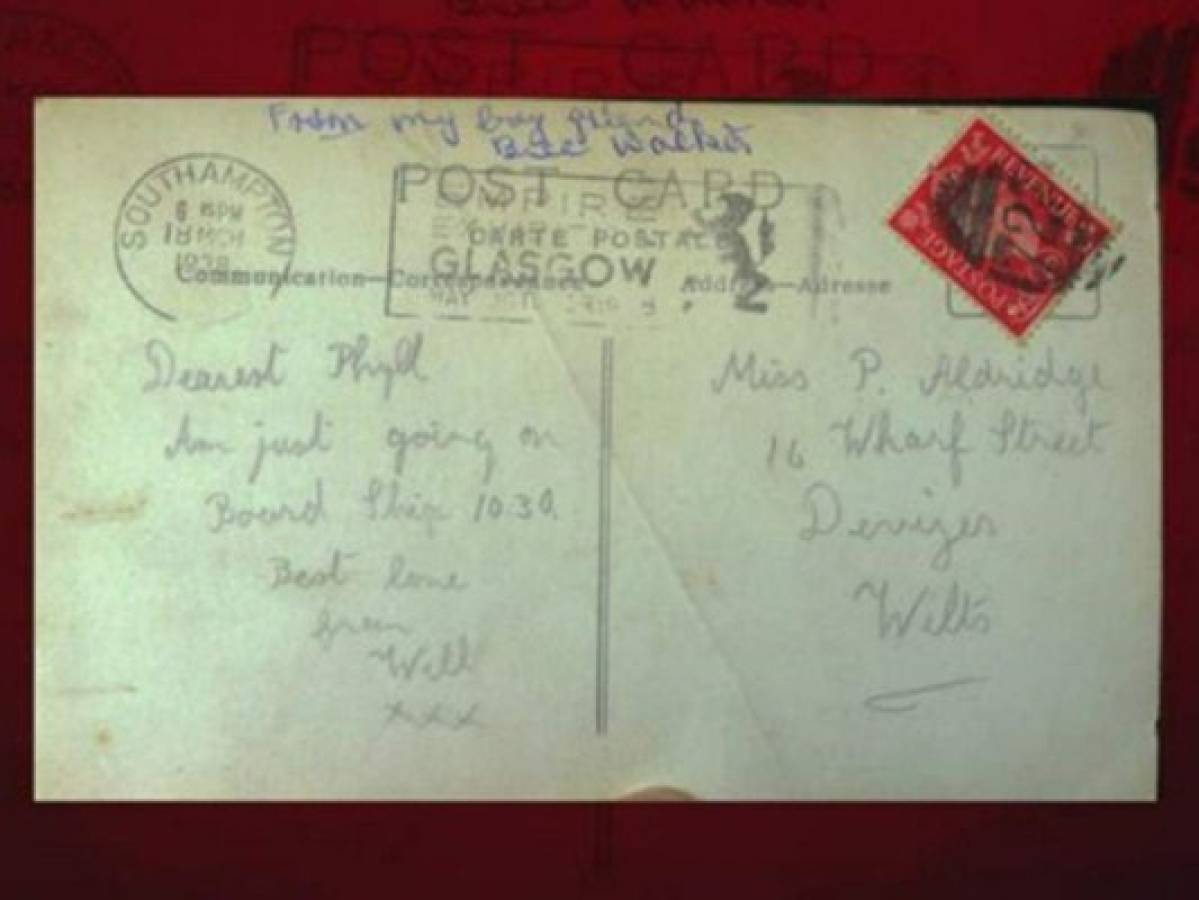Mujer recibe carta de su novio 77 años después de ser escrita