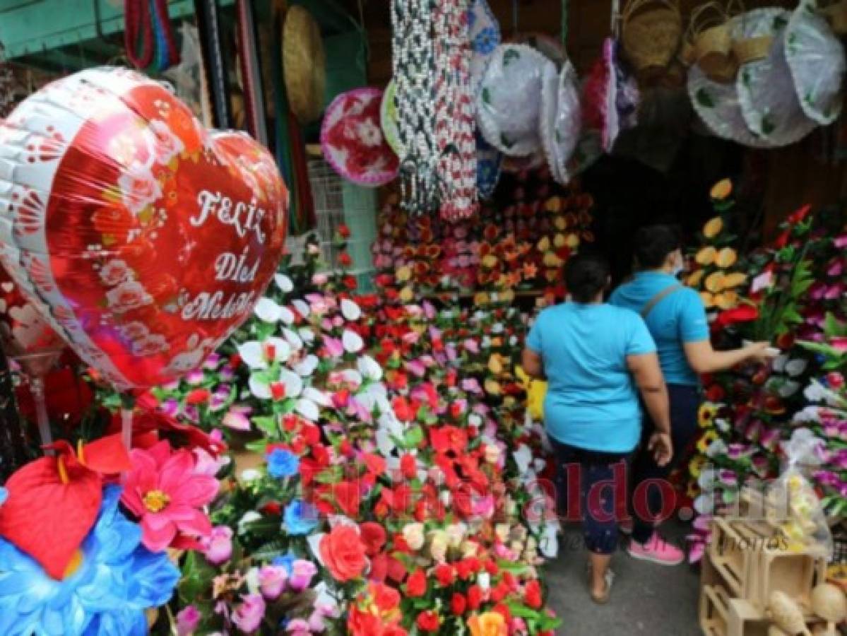 Comerciantes esperan aumento de ventas por el Día de la Madre