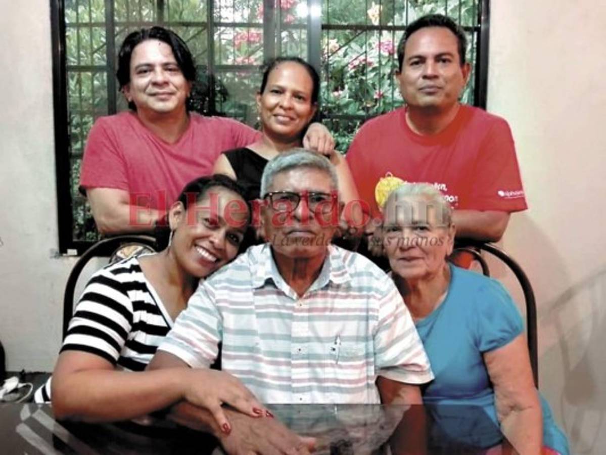 El doctor Pablo Ulloa luchó contra el covid-19 y se fue amando su profesión