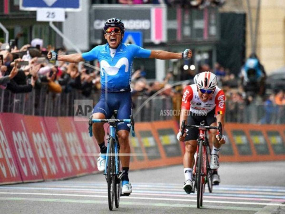 Ecuatoriano Richard Carapaz gana 4ta etapa del Giro en Italia