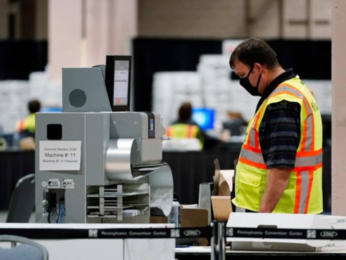 Escrutinio en Estados Unidos podría demorar días; aún no hay ganador