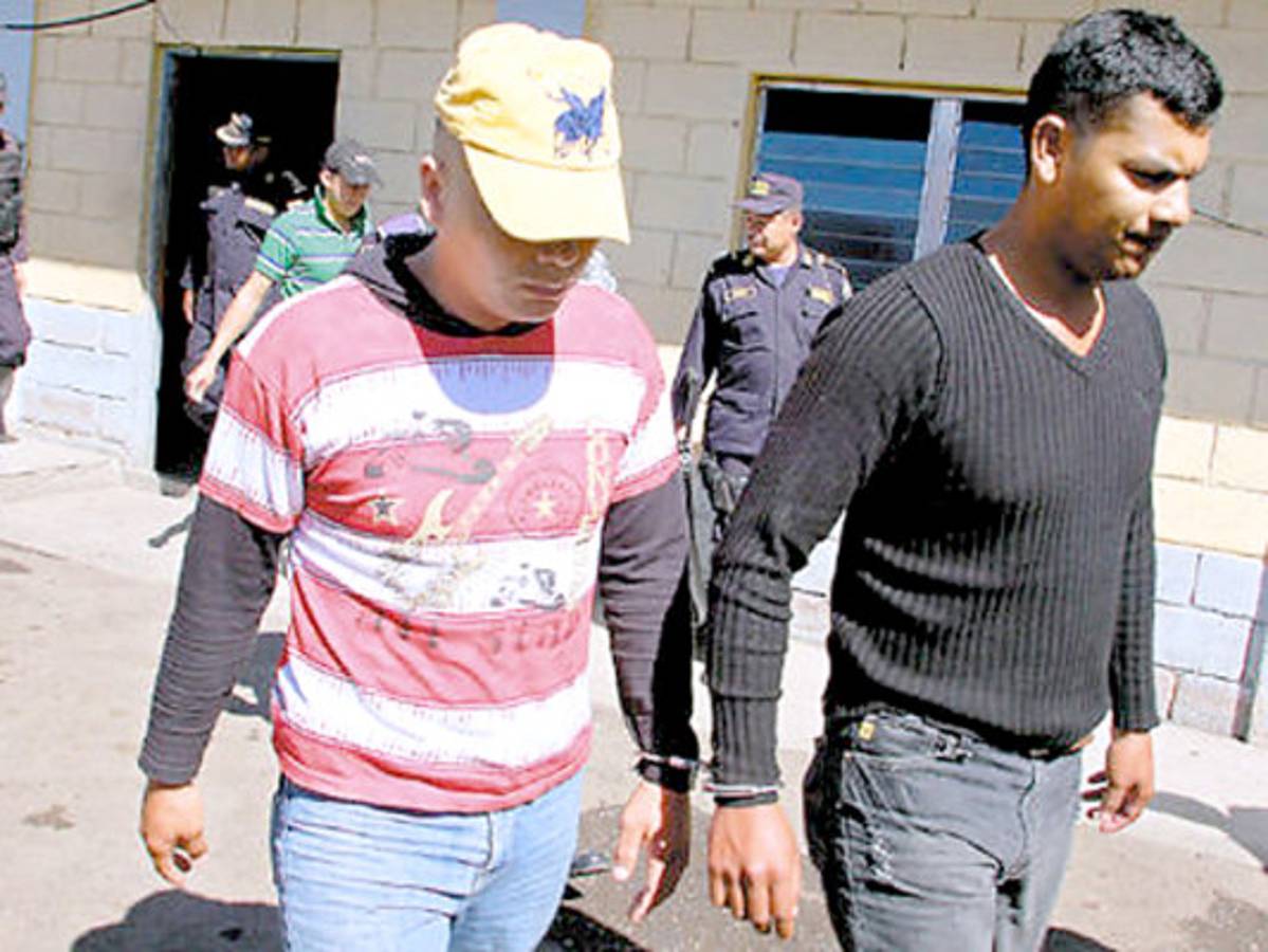 Culpable exoficial de la Policía acusado por tentativa de robo