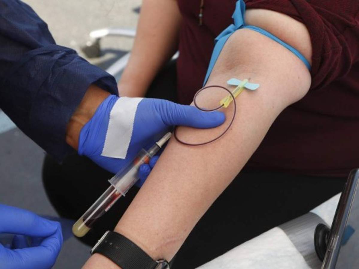 Estudio de anticuerpos ofrece esperanza hacia vacunación