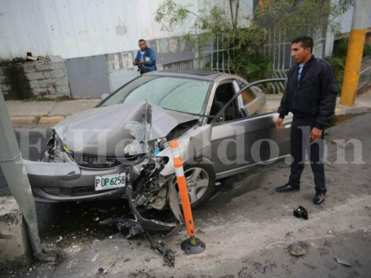 Tegucigalpa: Una persona muere al colisionar en el puente de El Prado