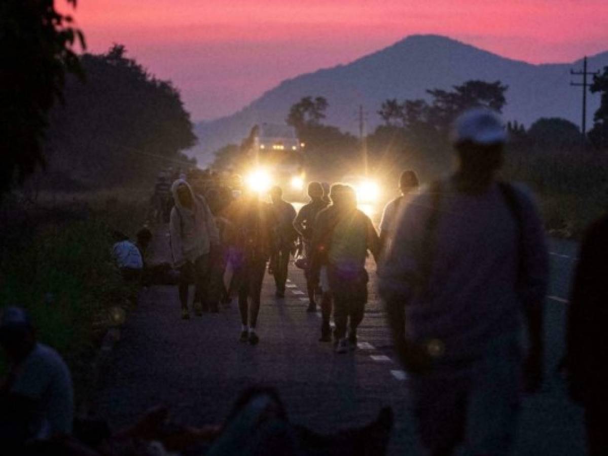 México localiza a 1,957 migrantes indocumentados en varias redadas