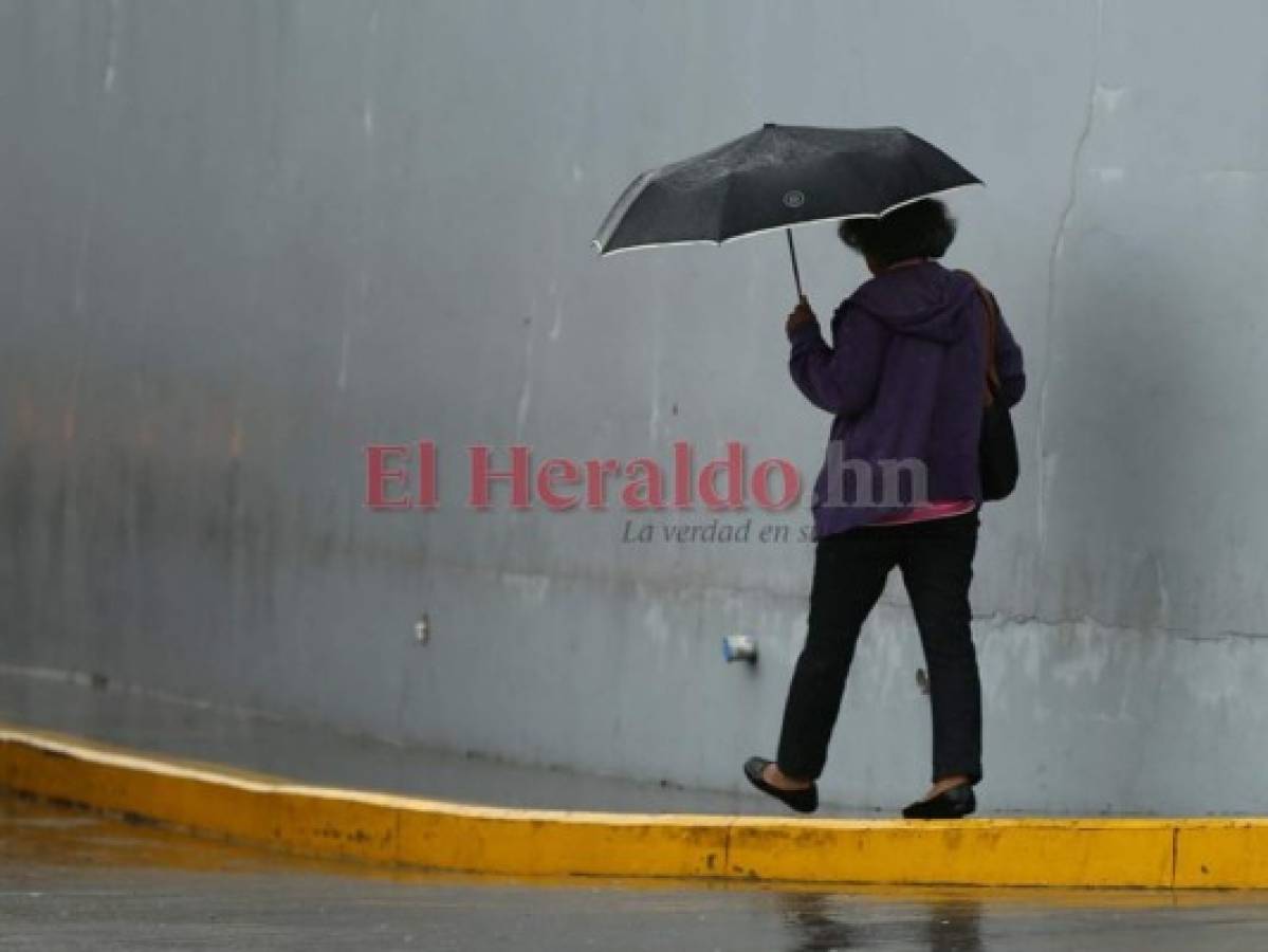 Una onda tropical dejará fuertes lluvias en Honduras, a partir de este lunes