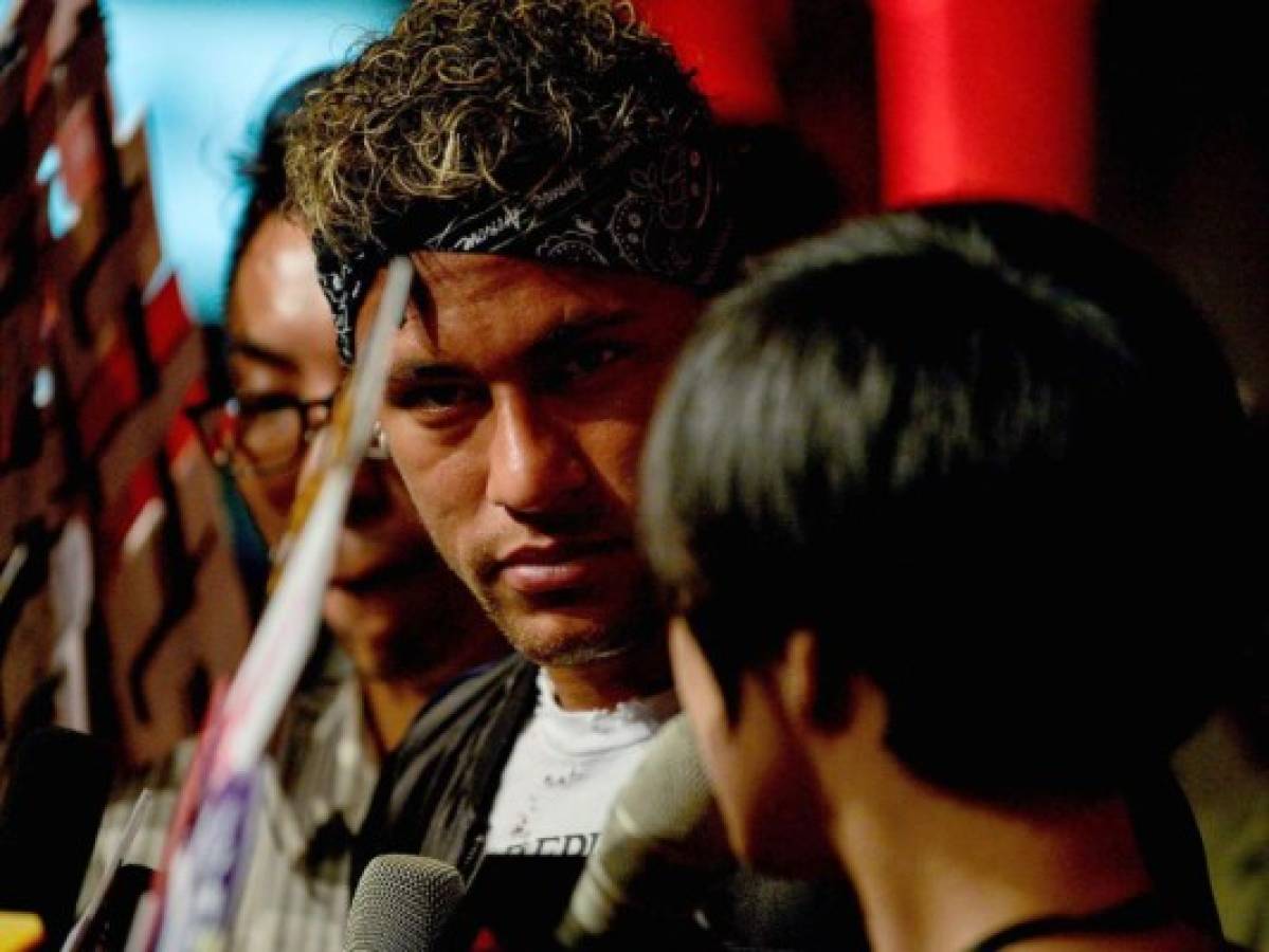 'Se busca por traidor', así intimidan a Neymar en Barcelona