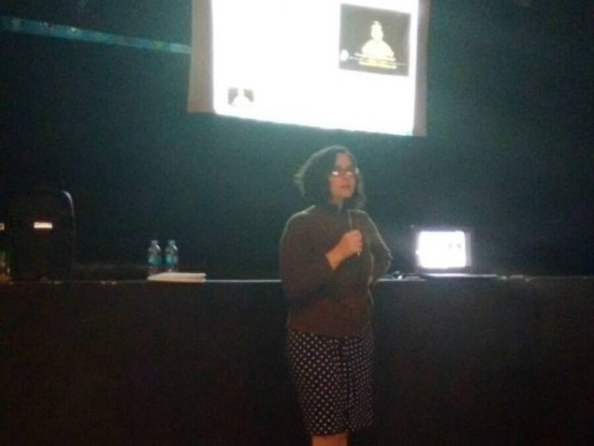 Cineasta estadounidense imparte taller sobre Producción de video en la UNAH