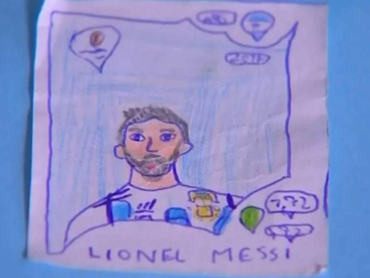 Niño dibujó su propio album del Mundial de Rusia 2018