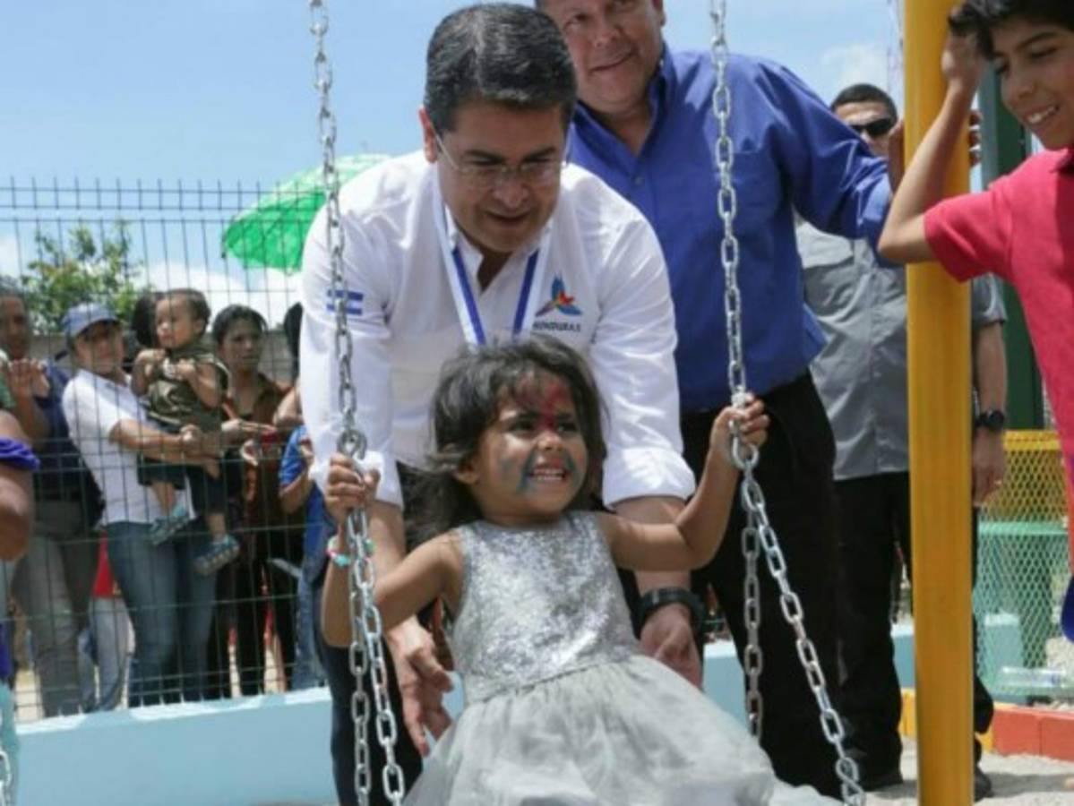 Gobierno inaugura nuevo parque en la colonia Los Pinos de Tegucigalpa