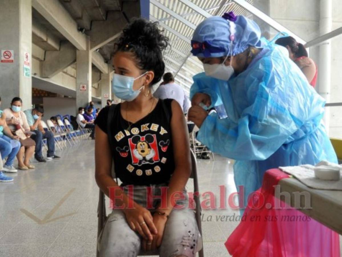 Honduras: Ya van 114 mil jóvenes de 15 a 17 años vacunados