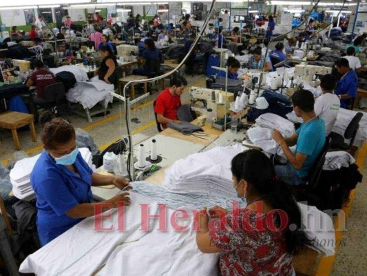 Trabajadores reciben 4% del salario al mes para reserva laboral