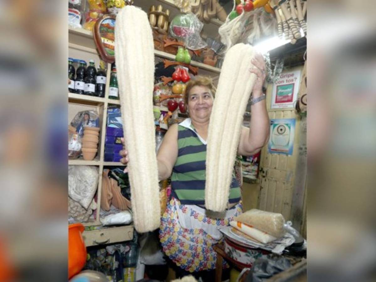 Curiosos productos que comercializan en los mercados de la capital