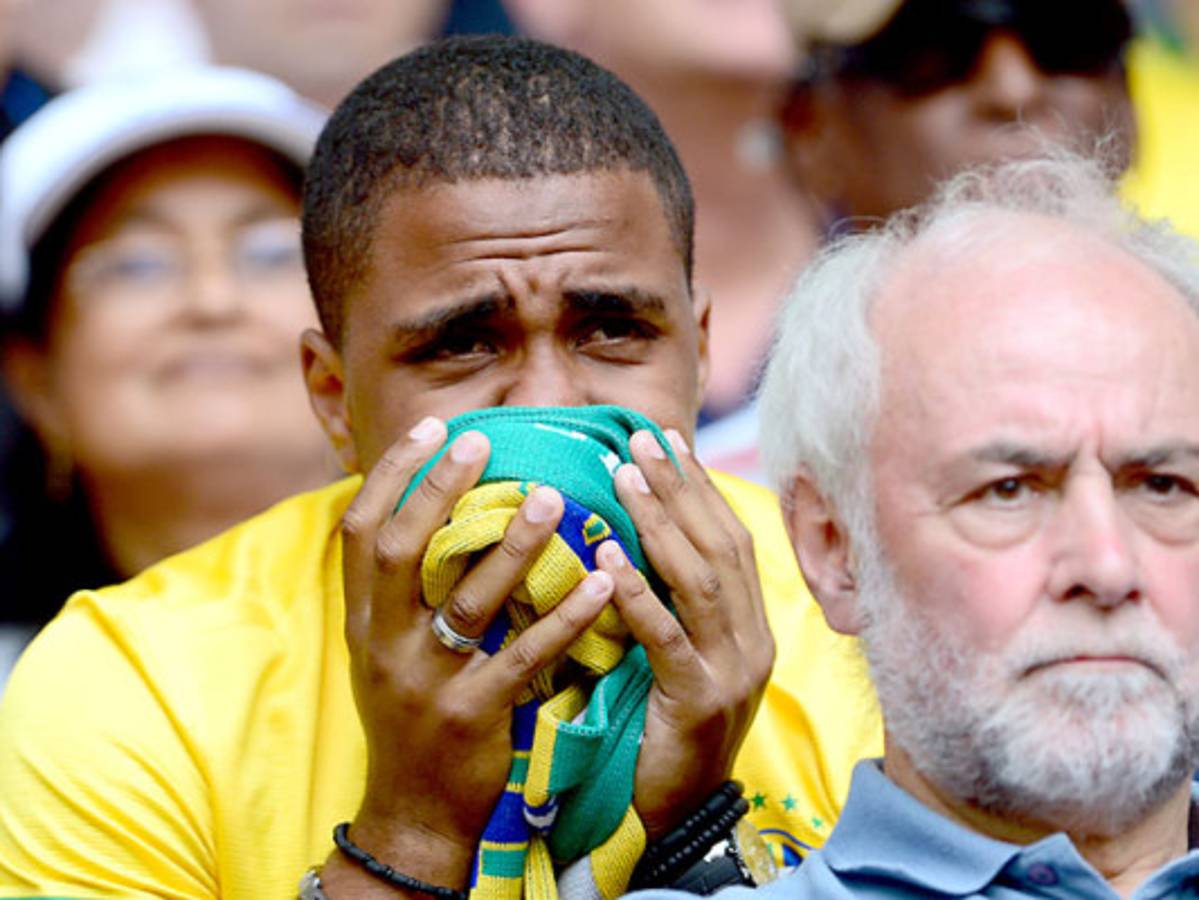 México gana oro olímpico en fútbol masculino al vencer a Brasil 2-1