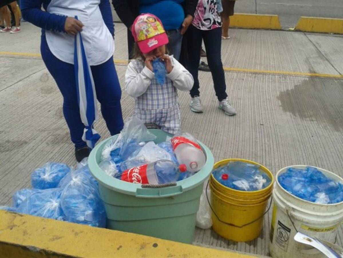 Galería de fotos del inicio del desfile en Tegucigalpa