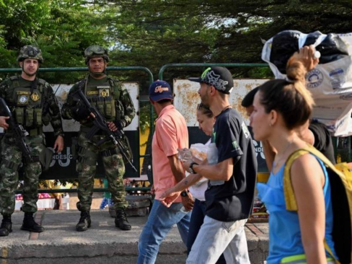 25 militares venezolanos piden asilo en la embajada de Brasil en Caracas