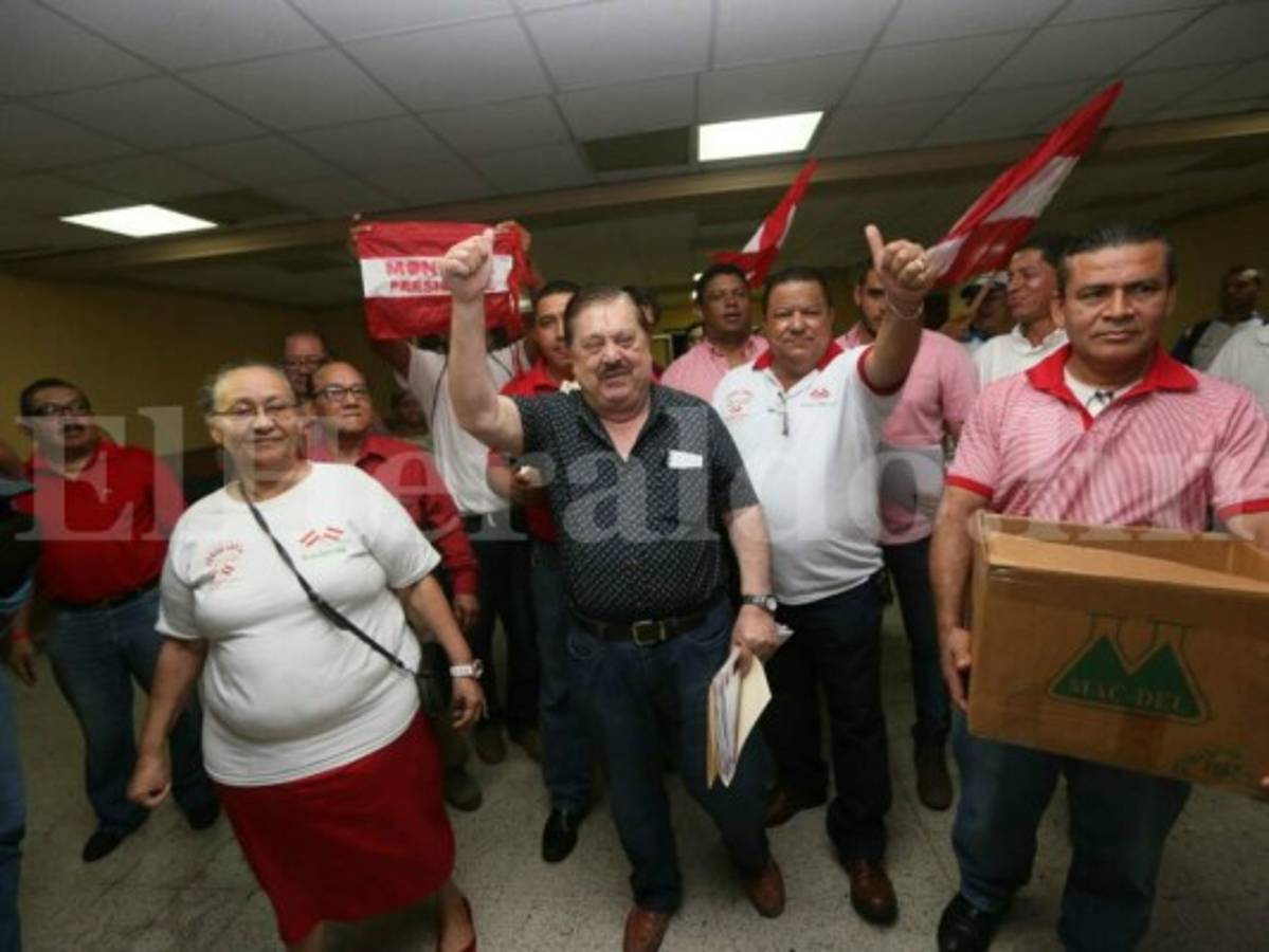 Movimientos de partidos políticos entregaron planillas para votaciones internas