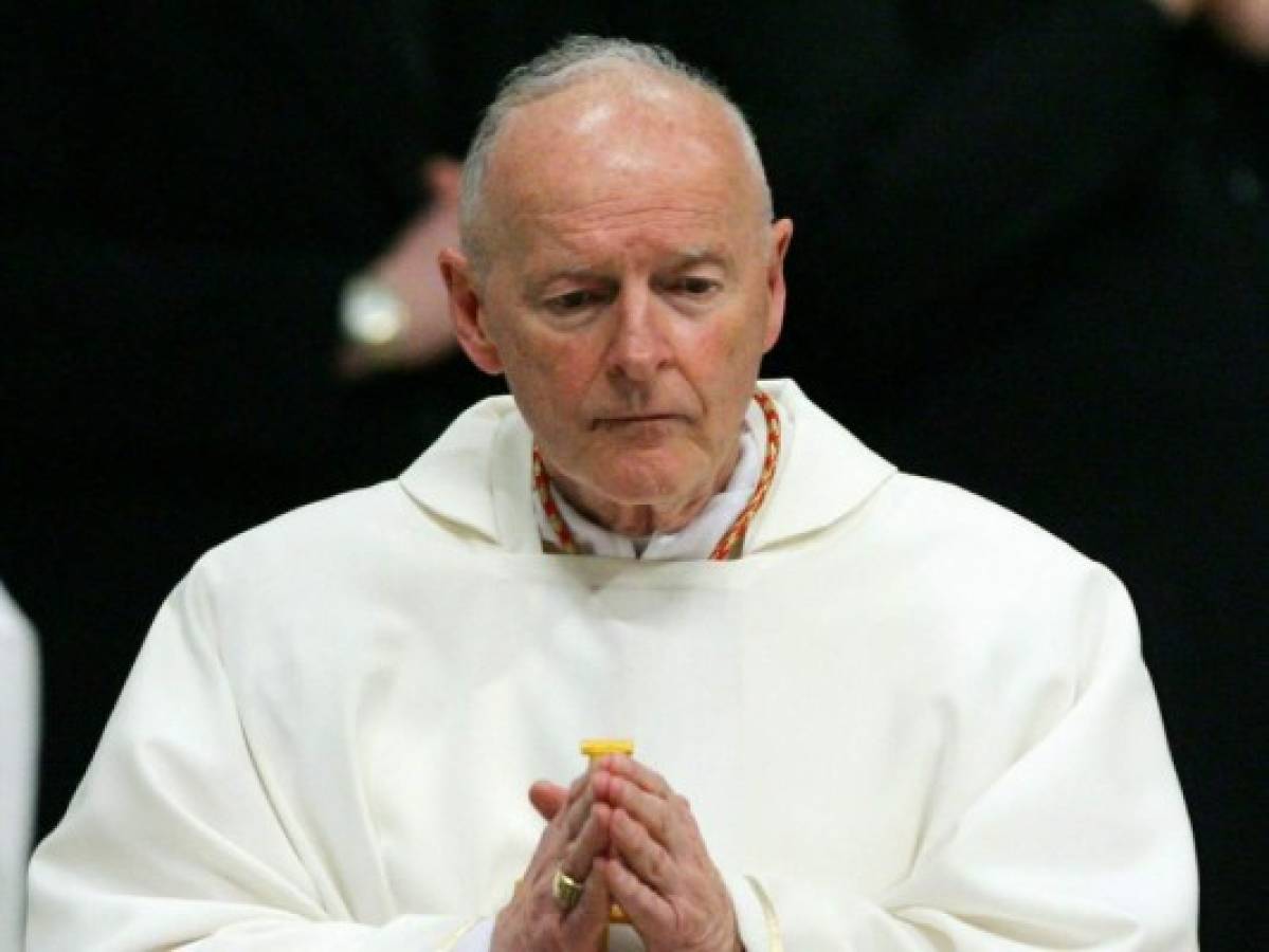 El papa acepta la renuncia del cardenal McCarrick, acusado de abusos sexuales