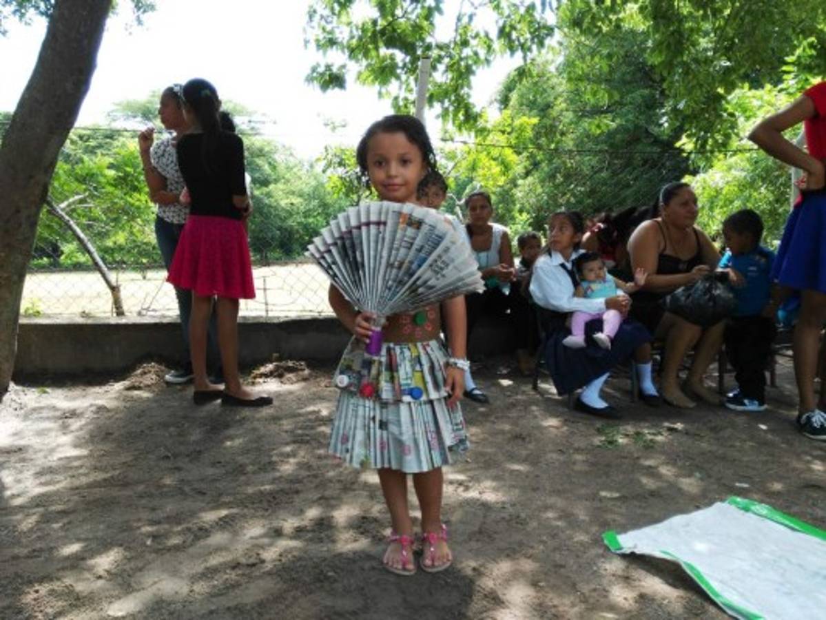 Con modelaje ecológico, la Escuela Pedro Nufio da cátedra de reciclaje