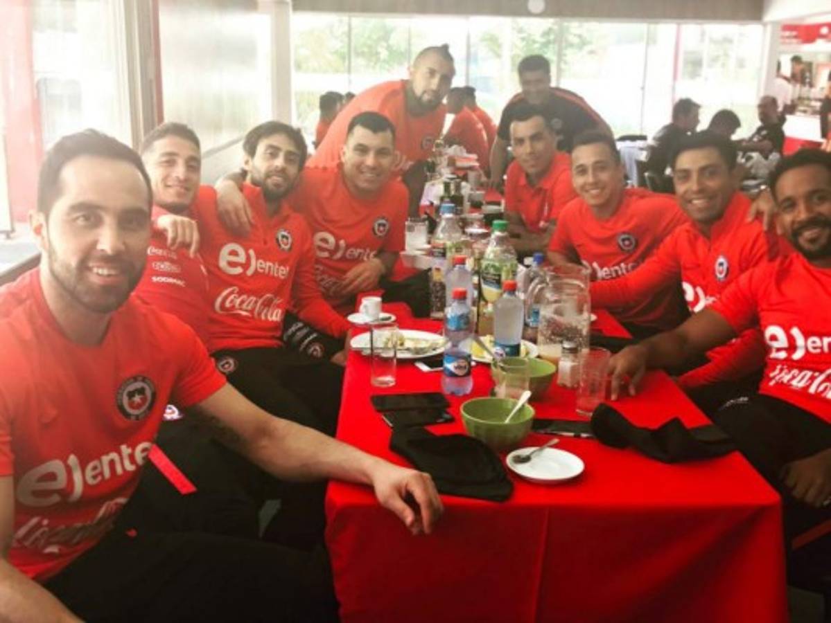 La romántica propuesta de matrimonio del futbolista chileno Gary Medel a su novia