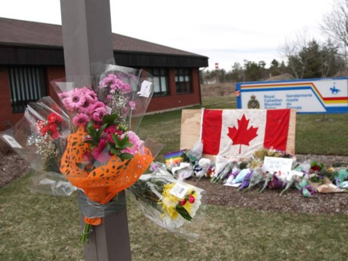 Sube a 23 el número de muertos en el peor tiroteo de la historia de Canadá