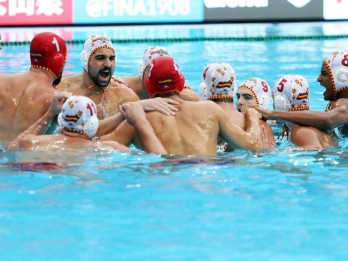 Plata para España en waterpolo y para el brasileño Fratus en 50 metros libre