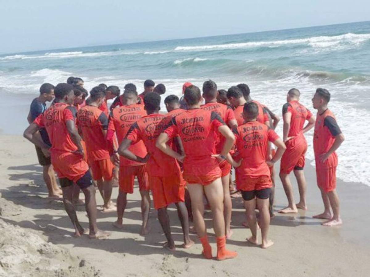 Motagua afina su 11 titular para el juego contra River