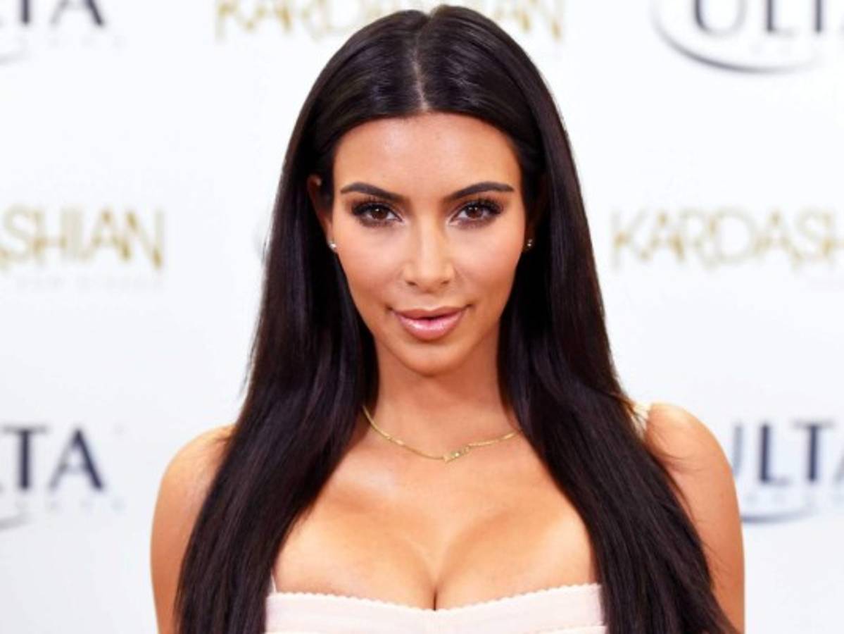 La socialité Kim Kardashian reaparece tras su robo