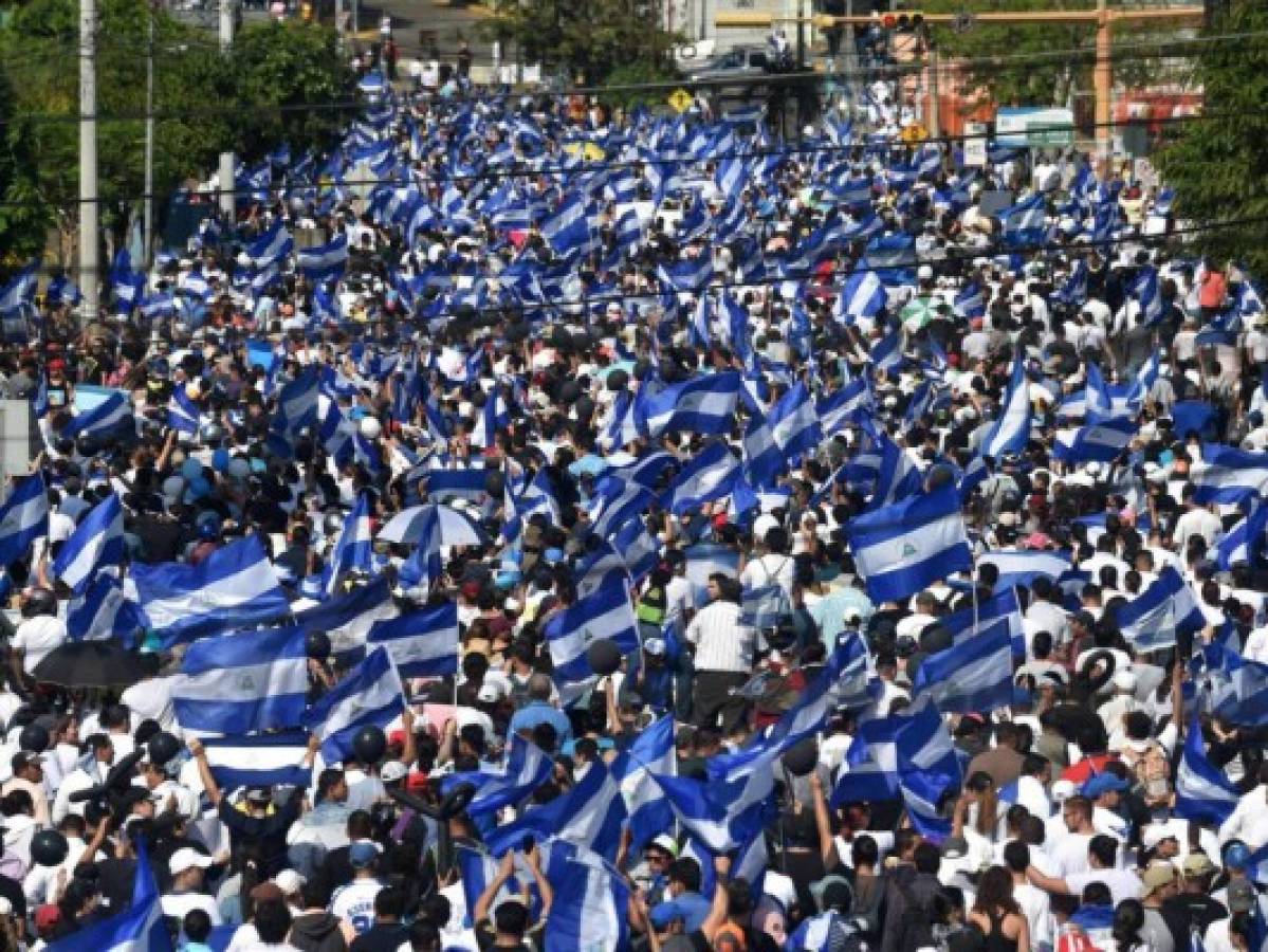 Masiva marcha en Nicaragua reclama fin de represión y libertad de detenidos