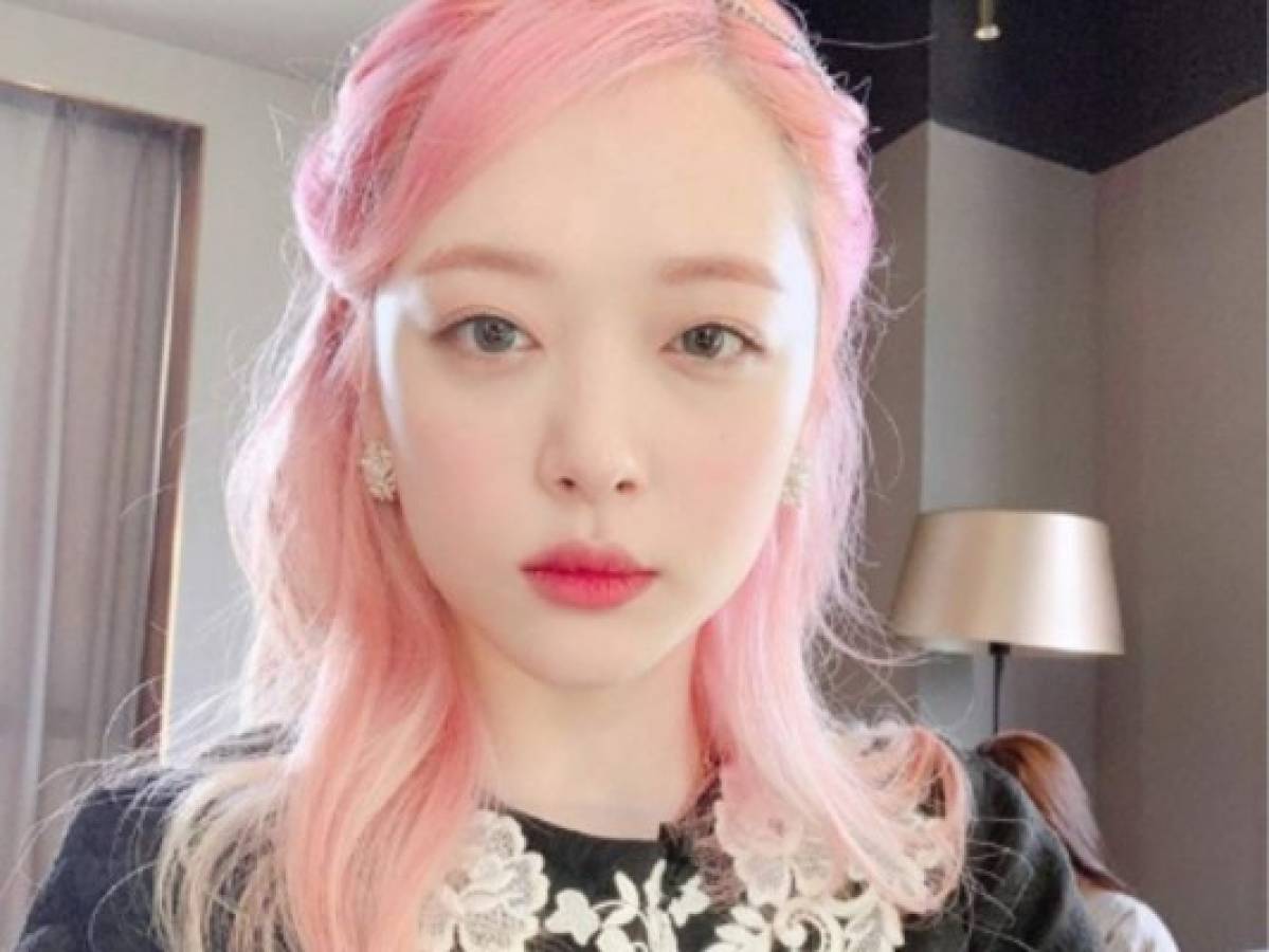 Encuentran sin vida a Sulli, cantante de K-Pop