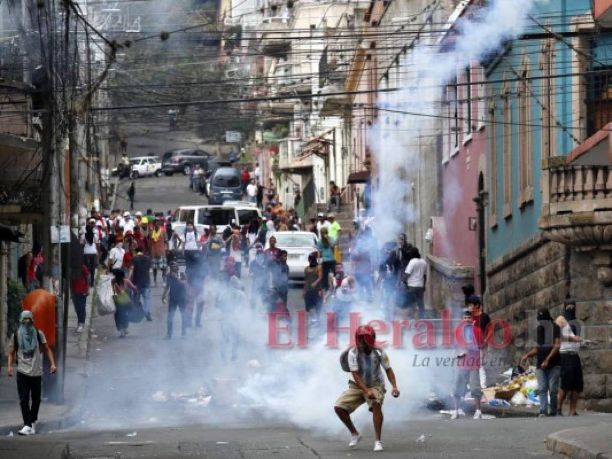 Nuevo enfrentamiento en el centro de Tegucigalpa en segundo día de protestas