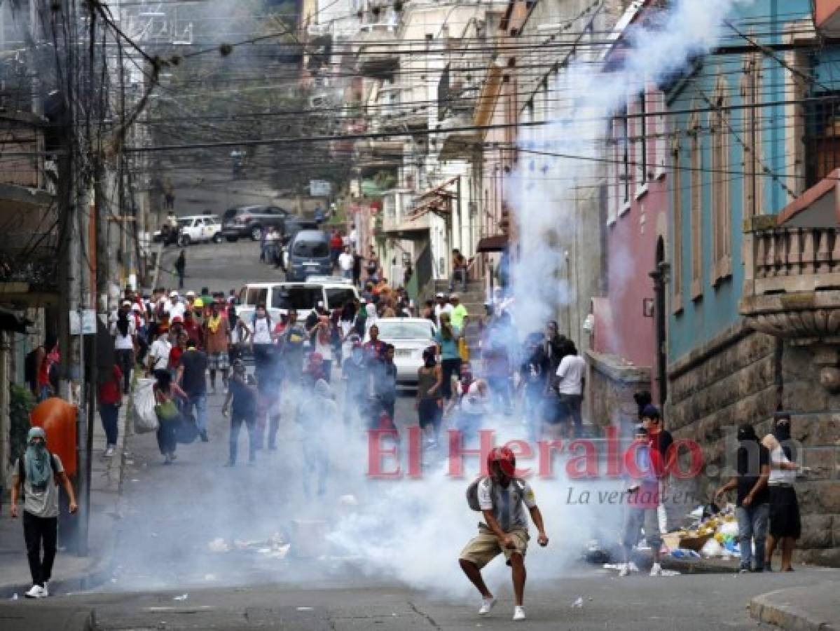 Nuevo enfrentamiento en el centro de Tegucigalpa en segundo día de protestas