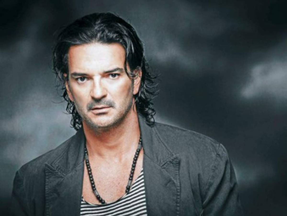 Ricardo Arjona se solidariza con Guatemala tras erupción del volcán de Fuego